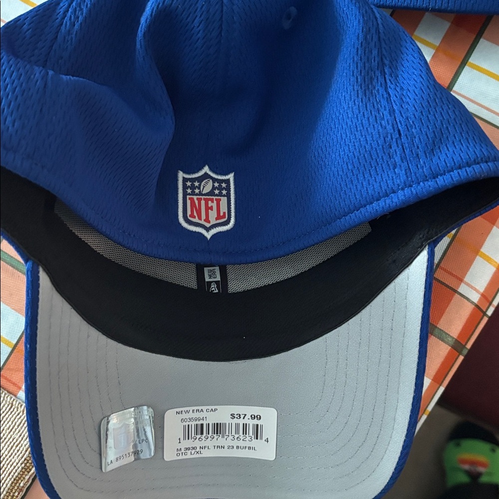 New Era Blue 39THIRTY Cap with Red and White Accents🎁2 for the price of one - Picture 4 of 4